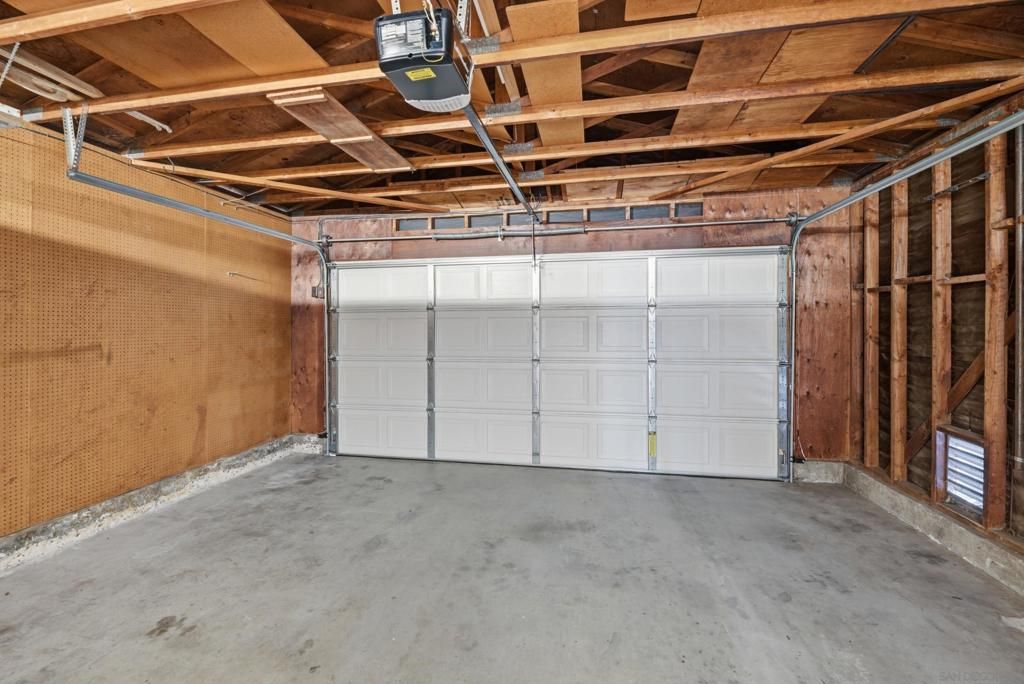 Image 28 of property listing at 12721 Via La Gardenia, Poway, CA 92064