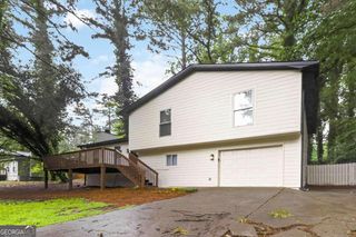3292 Mixon Way, Stone Mountain, GA 30087