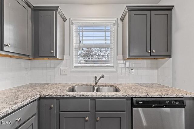 15 Denning Farms Lane, Benson, NC 27504