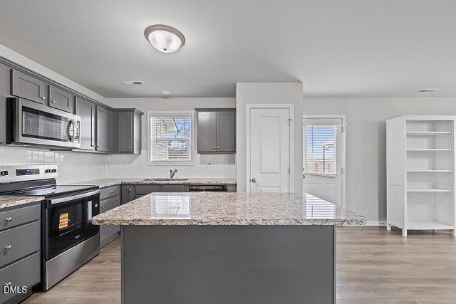 15 Denning Farms Lane, Benson, NC 27504