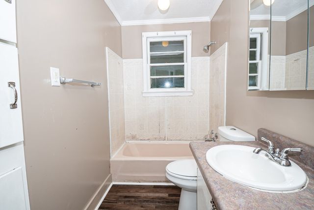 2613 Denton Rd, Dothan, AL 36303