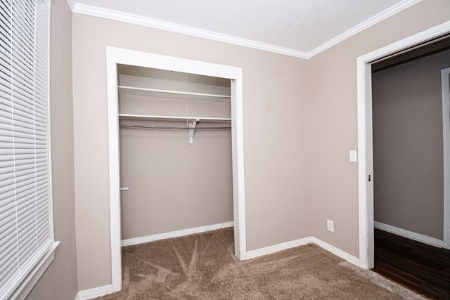 2613 Denton Rd, Dothan, AL 36303