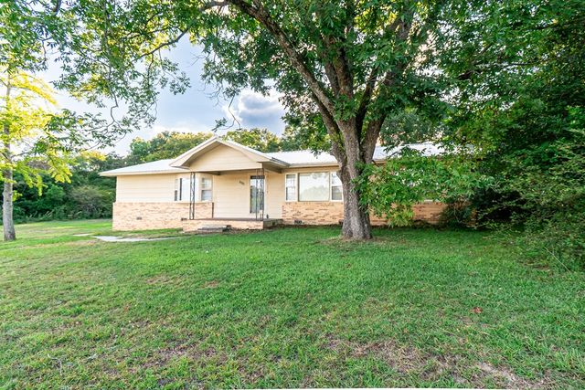 2613 Denton Rd, Dothan, AL 36303