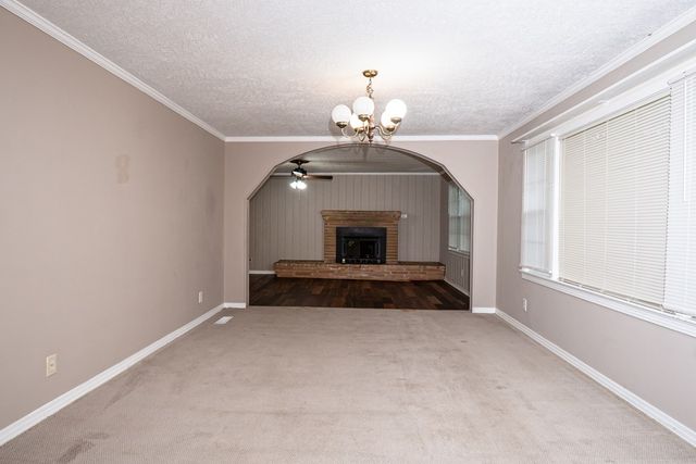 2613 Denton Rd, Dothan, AL 36303