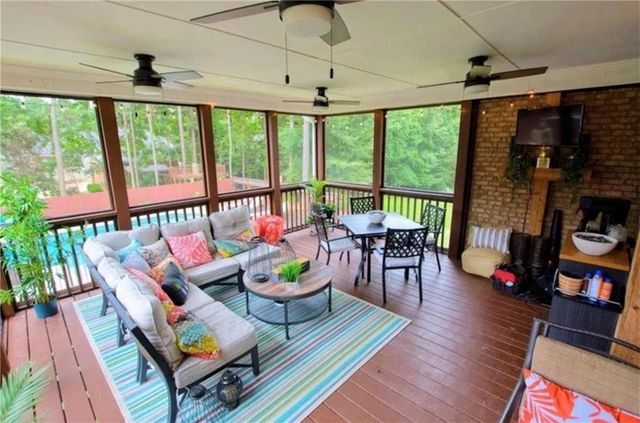 121 Meadow Creek Circle, Bremen, GA 30110