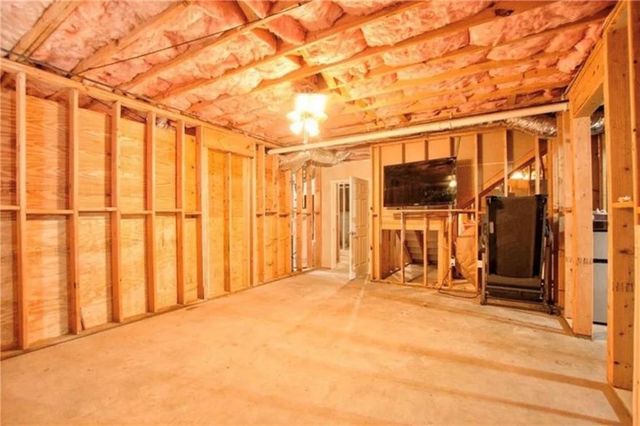 121 Meadow Creek Circle, Bremen, GA 30110