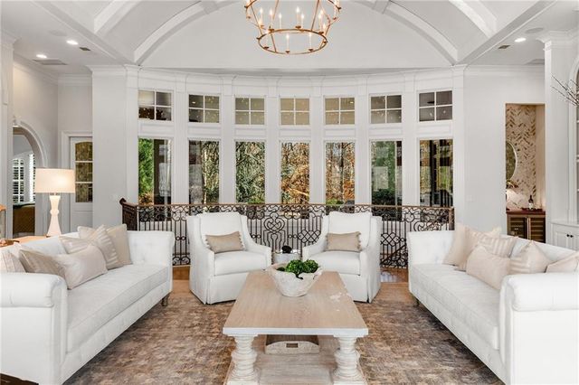 1105 Stonegate Court, Roswell, GA 30075