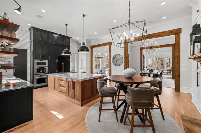 1105 Stonegate Court, Roswell, GA 30075