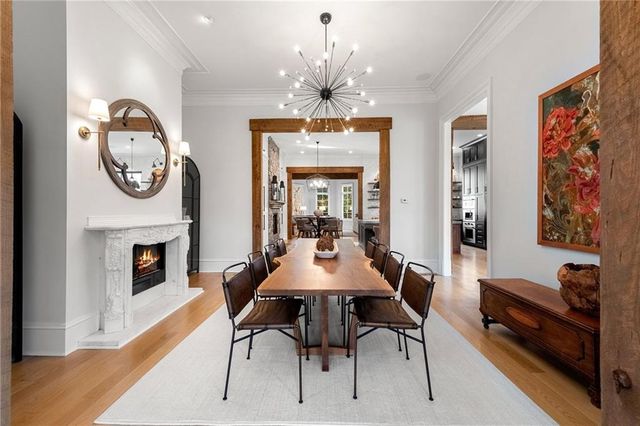 1105 Stonegate Court, Roswell, GA 30075