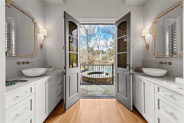 1105 Stonegate Court, Roswell, GA 30075