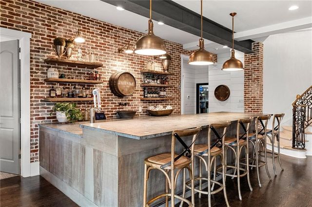 1105 Stonegate Court, Roswell, GA 30075