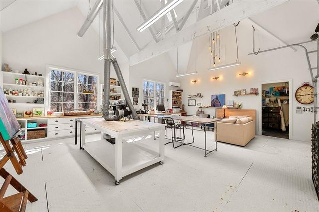 1105 Stonegate Court, Roswell, GA 30075