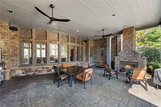 1105 Stonegate Court, Roswell, GA 30075