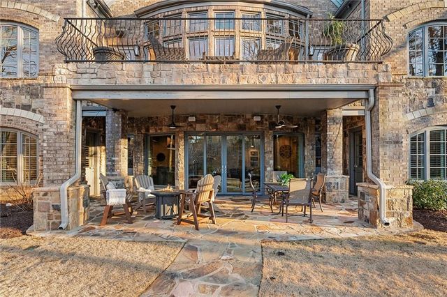 1105 Stonegate Court, Roswell, GA 30075