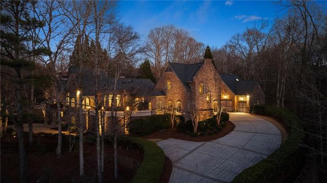 1105 Stonegate Court, Roswell, GA 30075