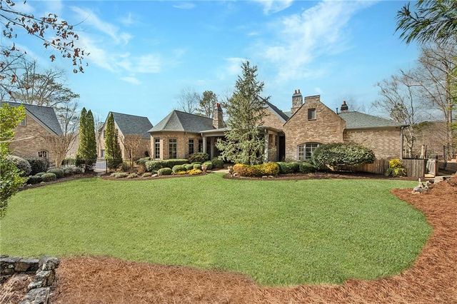 1105 Stonegate Court, Roswell, GA 30075