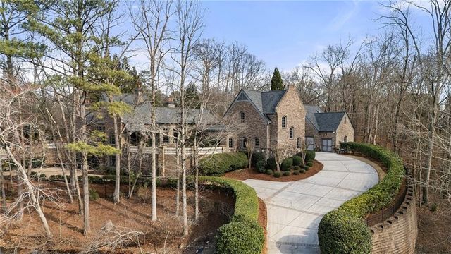 1105 Stonegate Court, Roswell, GA 30075