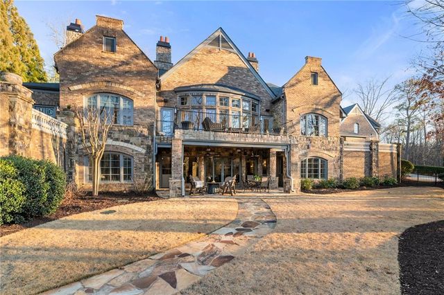 1105 Stonegate Court, Roswell, GA 30075