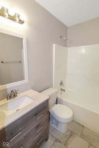 6630 Largo Lane, Plainfield, IN 46168