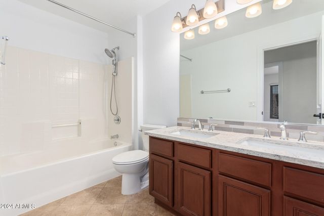 7217 W Crest Lane, Glendale, AZ 85310