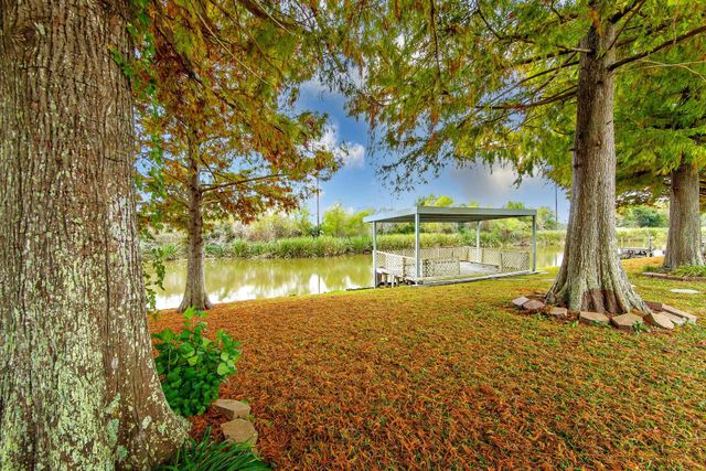 110 Colyell Dr, Houma, LA 70363