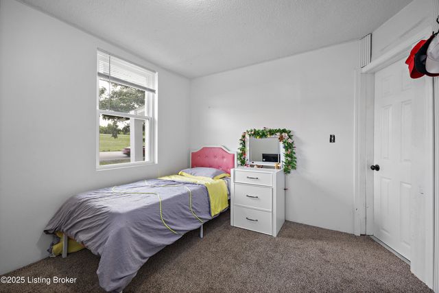 15520 Dixie Hwy, Louisville, KY 40272