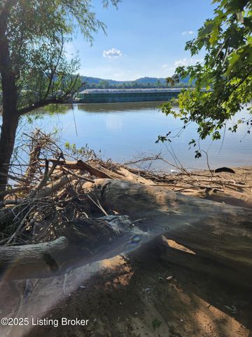 15520 Dixie Hwy, Louisville, KY 40272