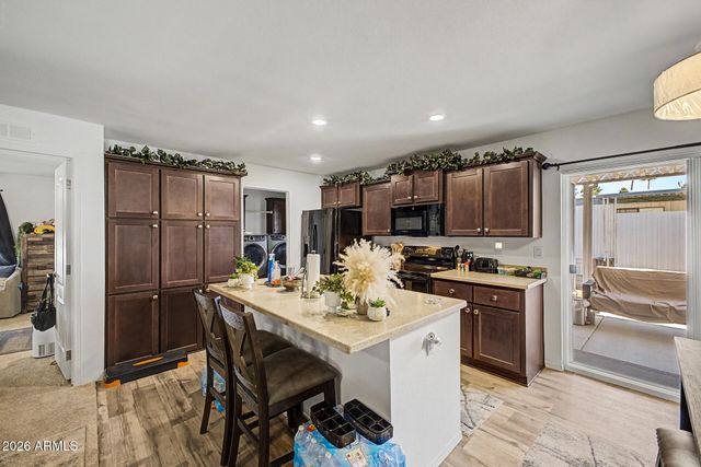 150 S WINDSOR -- 69, Mesa, AZ 85204