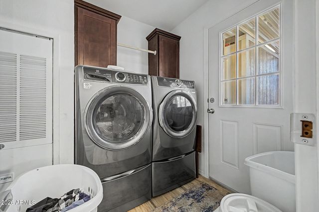 150 S WINDSOR -- 69, Mesa, AZ 85204