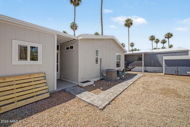 150 S WINDSOR -- 69, Mesa, AZ 85204
