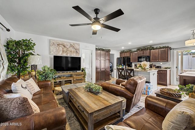 150 S WINDSOR -- 69, Mesa, AZ 85204