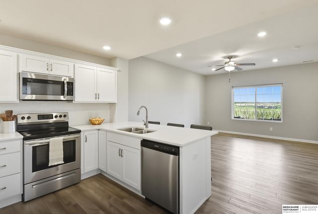 2219 N Aaron Way, Fremont, NE 68025