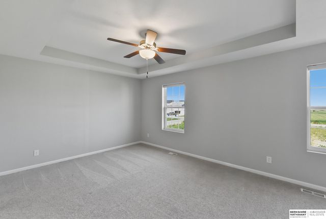 2219 N Aaron Way, Fremont, NE 68025