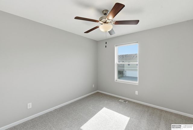 2219 N Aaron Way, Fremont, NE 68025