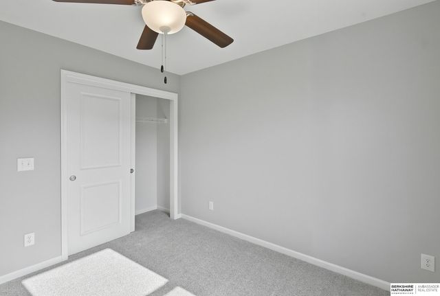 2219 N Aaron Way, Fremont, NE 68025