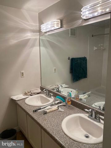 12656 MAGNA CARTA RD, Herndon, VA 20171