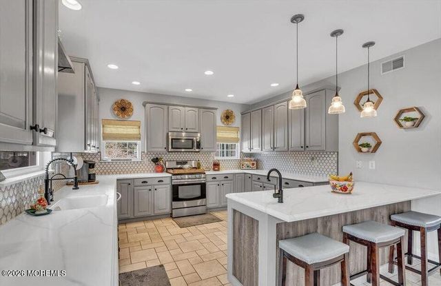 1573 Country Club Lane, Toms River, NJ 08753