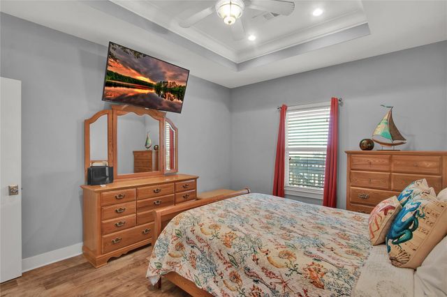955 Driftwood Drive, Crystal Beach, TX 77650