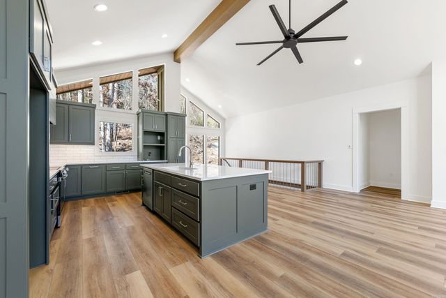 80 Stone Circle, Greers Ferry, AR 72067