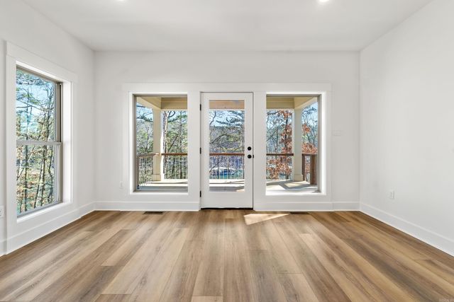 80 Stone Circle, Greers Ferry, AR 72067