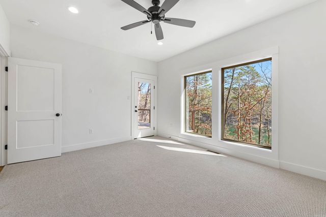 80 Stone Circle, Greers Ferry, AR 72067