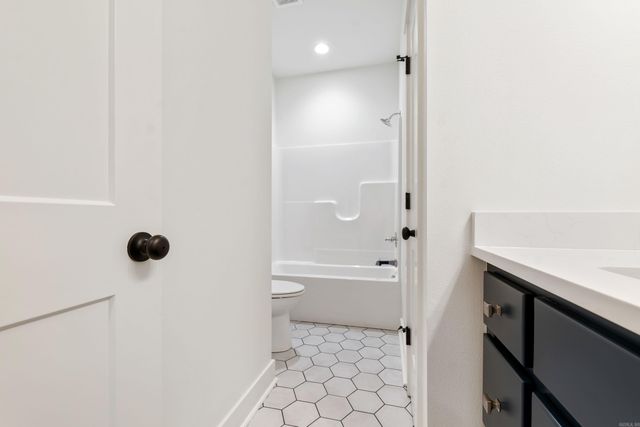 80 Stone Circle, Greers Ferry, AR 72067