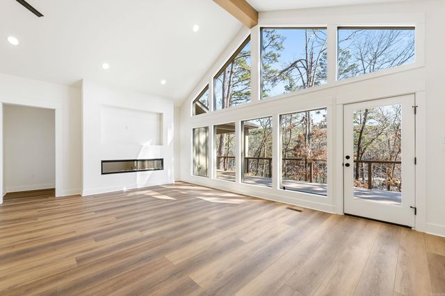 80 Stone Circle, Greers Ferry, AR 72067