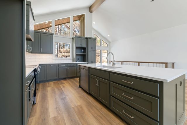 80 Stone Circle, Greers Ferry, AR 72067