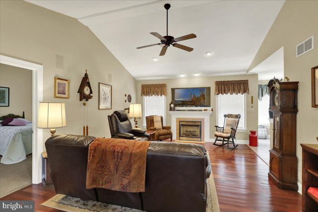 111 DAY LILY DR, Sinking Spring, PA 19608