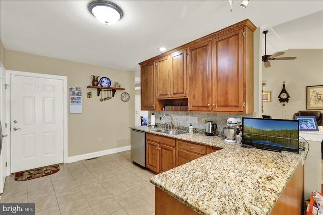 111 DAY LILY DR, Sinking Spring, PA 19608