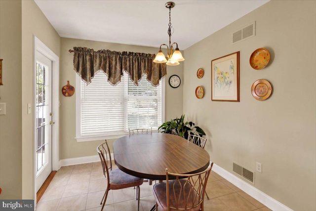 111 DAY LILY DR, Sinking Spring, PA 19608