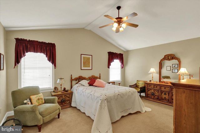 111 DAY LILY DR, Sinking Spring, PA 19608