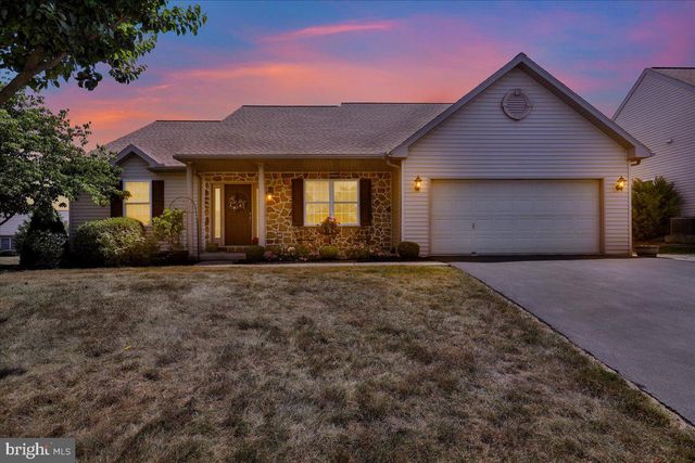 111 DAY LILY DR, Sinking Spring, PA 19608