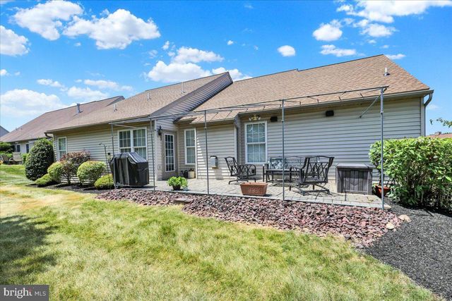 111 DAY LILY DR, Sinking Spring, PA 19608
